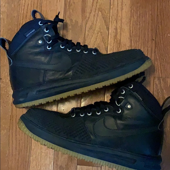 Winter/ Fall shoe - Picture 3 of 5